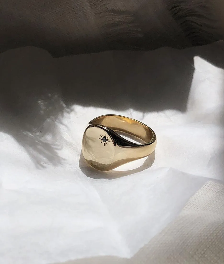 Moon & Star Classic Signet